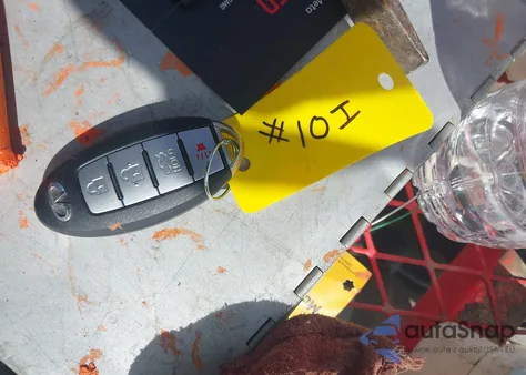 2015 Infiniti Q50 Premium z USA, uszkodzony, nr VIN JN1BV7AR7FM399672